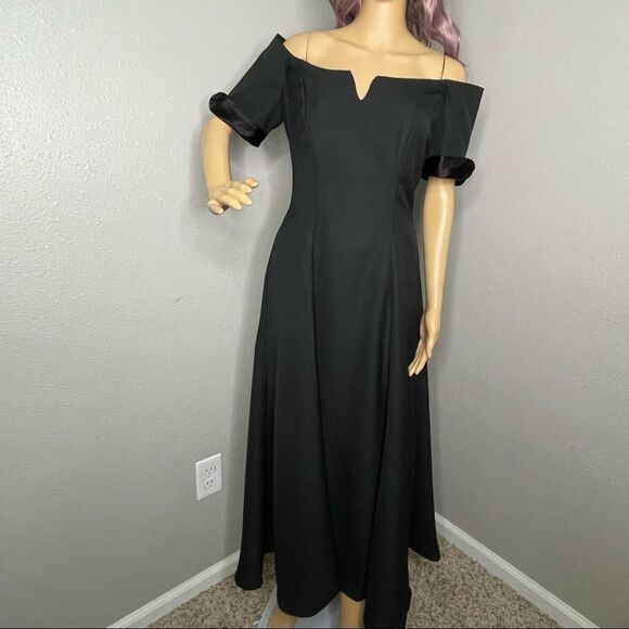 ILGWU Vintage Maxi Off Shoulder Short Sleeve Formal Dress Black Size 8 - Picture 2 of 16